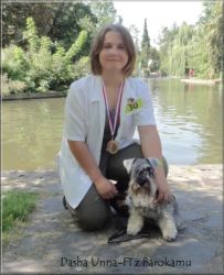 Malý knírač pepř a sůl Dasha Unna Fí z Barokamu